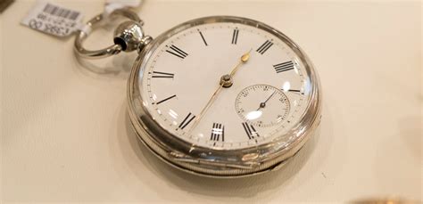 vintage watch repairs melbourne.